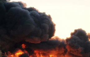 بالفيديو..انفجار وسط تكساس في حادث اصطدام شاحنة بقطار محمل بالبنزين