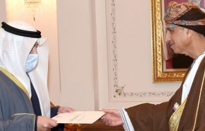 رایزنی وزیر خارجه کویت در عمان، درباره تحولات منطقه
