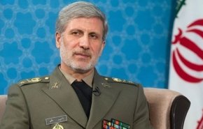 وزير الدفاع الايراني: صناعتنا الجوية تجاوزت الصعاب وتمتلك تكنولوجيا متطورة