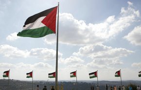الفلسطينيون يترقبون لوائح فصائل المقاومة للإنتخابات 