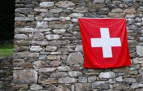 برگزاری همه ‌پرسی در سوئیس برای ممنوعیت استفاده از برقع
