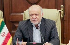 وزير النفط الايراني يؤكد استقرار السوق النفطية 
