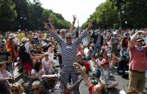 تظاهرات در آلمان و اتریش در اعتراض به محدودیت‌های کرونایی 
