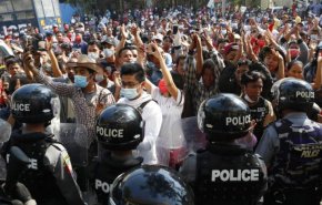 بالفيديو... تجدد الاحتجاجات ضد الانقلاب في ميانمار