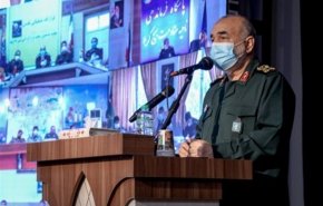 اللواء سلامي: يجب أن تكون إيران في طليعة التقدم العلمي بالعالم