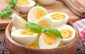 كم بيضة يسمح بتناولها أسبوعيا؟