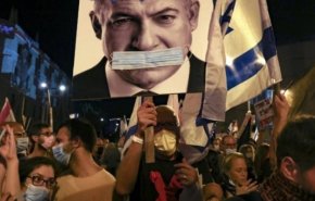 معترضان با بستن راه هیات نتانیاهو، خواهان کناره گیری وی شدند + ویدئو