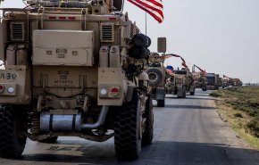 القوات الأمريكية تدخل راجمات صواريخ ومعدات إلى قاعدتها في الشدادي بريف الحسكة