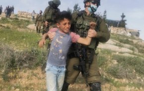 قوات الاحتلال الإسرائيلي تعتقل 5 أطفال فلسطينيين جنوب الضفة