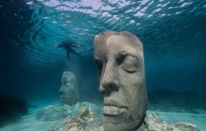 بالصور..متحف التماثيل فى أعماق البحر قرب من أكبر جزر لرينس