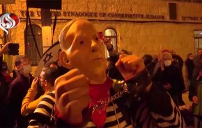شاهد: حتى اسقاط نتنياهو.. الشارع الاسرائيلي يغلي ضده