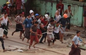 عسكر ميانمار يقتلون 5 متظاهرين بالرصاص
