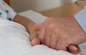 مجلس الشيوخ الكنديّ يقرّ مشروع قانون المساعدة الطبيّة على الموت