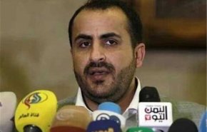 انصارالله: در نتیجه دزدی نفتکش‌ها و توقیف آنها جان ۲۶ میلیون یمنی در خطر است
