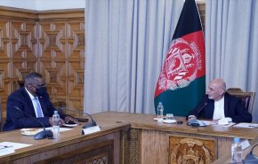 الرئيس الافغاني يستقبل وزير دفاع اميركا في كابل
