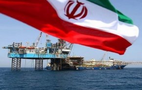 شاهد: ايران والصين تكسران الحظر الأمريكي لبيع النفط 