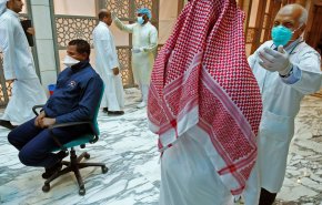 الكويت تدرس إلغاء الحجر لموظفيها العائدين من الخارج