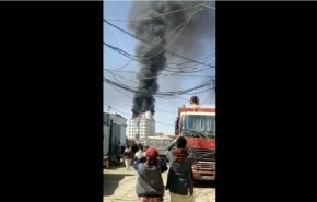 فيديو.. حريق بأكبر فندق في صعدة شمال اليمن