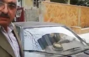 بالفيديو..سوري يخترع سيارة تسير بالماء ويقودها في جبلة!
