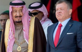 الملك سلمان وولي العهد السعودي يتصلان بنظيرهما الأردنيين