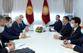 ظریف با رییس جمهوری قرقیزستان دیدار کرد