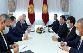 ظريف يبحث مع الرئيس القرغيزي القضايا ذات الاهتمام المشترك