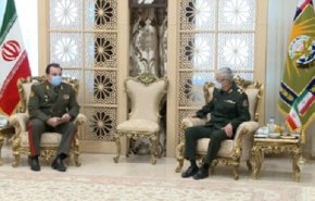 دیدار وزیر دفاع تاجیکستان با رئیس ستاد کل نیرو‌های مسلح ایران