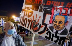 ما وراء تشبث نتنياهو بالكرسي رغم التظاهرات الداعية لاسقاطه؟