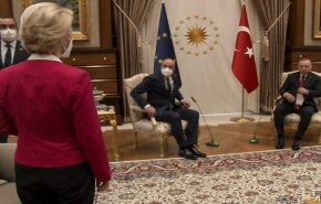 هل تعمد اردوغان استحقار رئيسة المفوضية الأوروبية؟ +فيديو