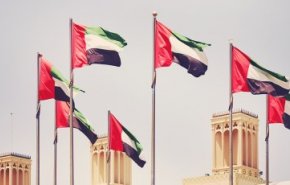 قادة الإمارات يهنئون الرئيس الايراني بحلول رمضان