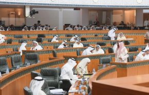 زدوخورد در جلسه پارلمان کویت در پی تعویق استیضاح‌ نخست‌وزیر
