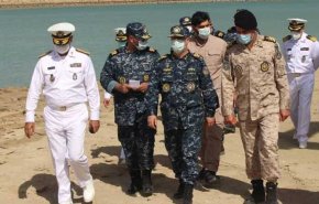 الادميرال خانزادي : نرصد التحركات البحرية والجوية للدول ماوراء المنطقة