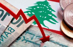 شاهد.. تراجع الليرة اللبنانية أمام الدولار وتردي الأوضاع الإقتصادية 