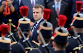 تحذيرات من 'إنقلاب عسكري' في فرنسا