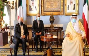 ظريف يلتقي رئيس وزراء الكويت