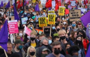 تظاهرات انگلیسی‌ها در اعتراض به افزایش اختیارات پلیس

