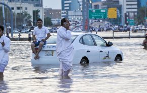 بالفيديو.. سيول جارفة وفيضانات تجتاح مدينة مكة المكرمة