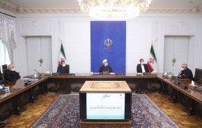 روحانی: تهیه و تامین واکسن اولویت اصلی برنامه‌های دولت است
