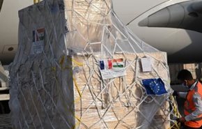 باكستان وسنغافورة تقيدان حركة السفر الجوي بسبب الهند
