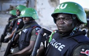 نيجيريا.. مقتل 5 عناصر للشرطة بهجوم مسلح جنوبي البلاد
