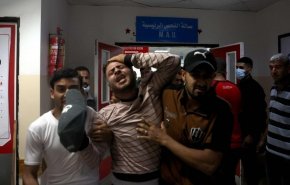 22 شهید در حملات رژیم صهیونیستی به غزه و محاصره 500 نمازگزار فلسطینی
