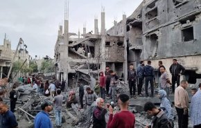 شاهد.. عمليات انتشال جثث الشهداء جراء عدوان الاحتلال وقصفه للمنازل في قطاع غزة