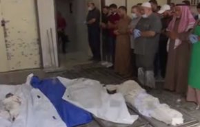 تصاویری دردناک از مراسم خاکسپاری 6 شهید فلسطینی در حملات هوایی رژیم صهیونیستی