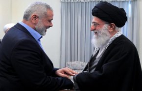 إسماعيل هنية يبعث برسالة إلى قائد الثورة الإسلامية
