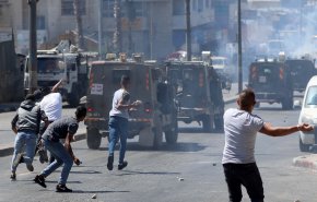 شاهد.. استشهاد 29 فلسطينيا وجرح المئات في الضفة الغربية