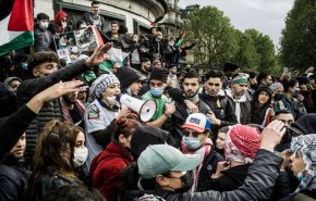 شاهد.. تظاهرات في باريس ضد موقف فرنسا من فلسطين