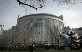 چین، ادعای بیماری کارمندان لابراتوار ووهان را تکذیب کرد