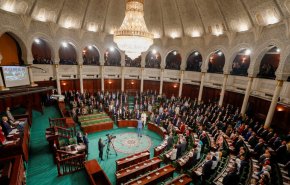البرلمان التونسي يعقد جلسة لمساءلة 6 وزراء