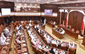 ديمقراطية آل خليفة: يُحظَر على نواب البرلمان انتقاد أي وزير حکومي!