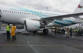 لحظه فرود هواپیمای نیروی هوایی عمان در فرودگاه بین المللی صنعا + فیلم 